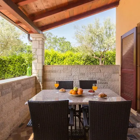 Strandnahe Marea Mit Pool Und Garten *